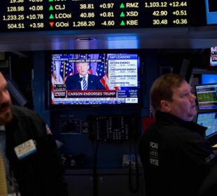 Unimpressive Forecasts Halts Rally on Wall Street